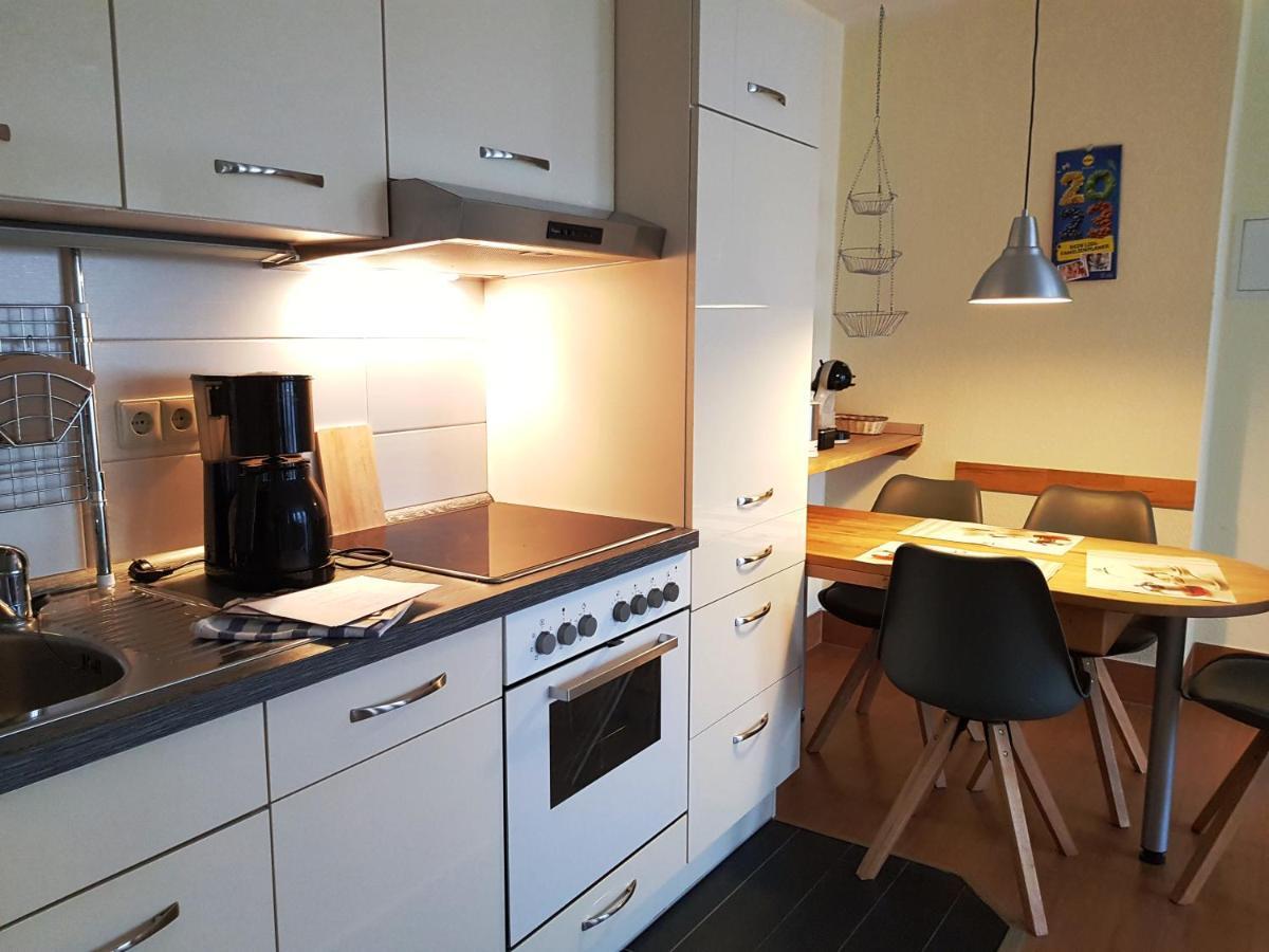 Ferienwohnung 5 Im Strandhaus Лоббе Екстер'єр фото